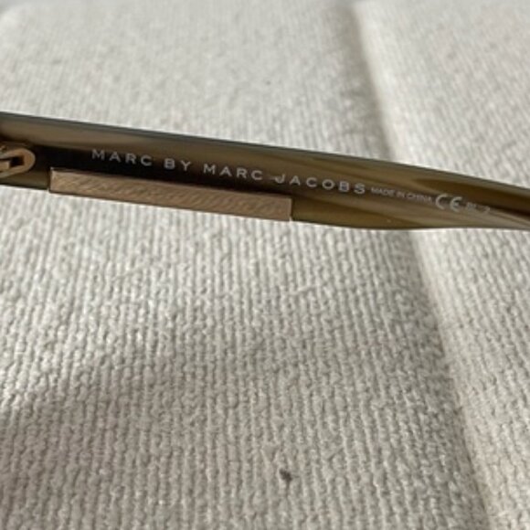 Marc Jacobs Sunglasses - Picture 8 of 9